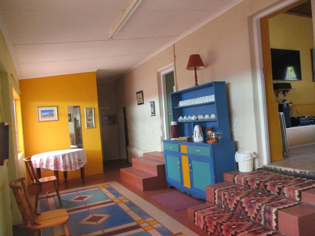 Van Rhyn Guest House Vanrhynsdorp Exterior foto